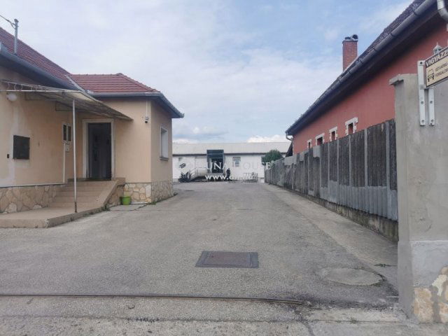 Eladó ipari ingatlan, Vecsésen 269.9 M Ft / költözzbe.hu