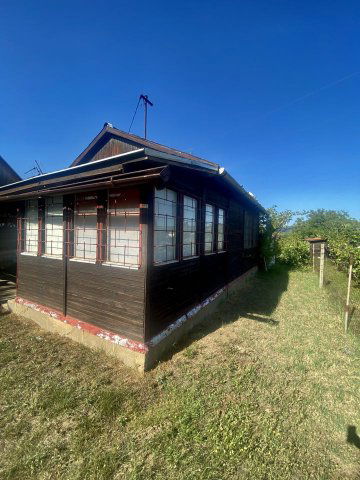 Eladó nyaraló, Tatán 15.5 M Ft, 1 szobás / költözzbe.hu