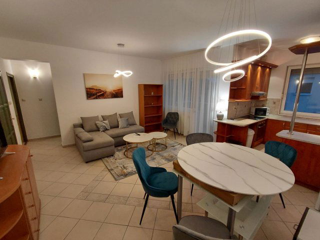 Kiadó téglalakás, albérlet, Debrecenben 330 E Ft / hó, 3 szobás