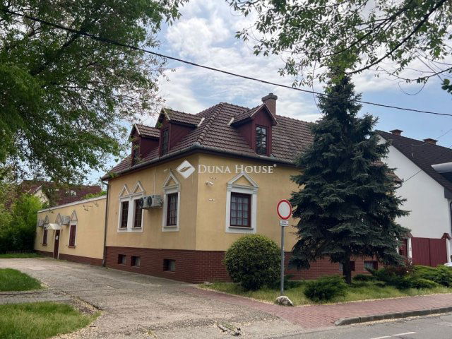 Kiadó családi ház, albérlet, Kecskeméten, Gázló utcában