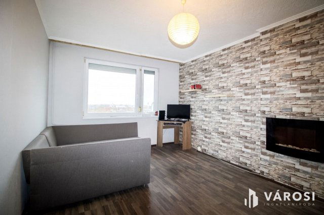 Eladó panellakás, Gyulán 27.5 M Ft, 2 szobás