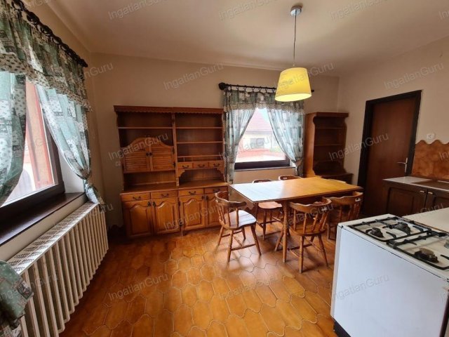 Kiadó iroda, Kecskeméten 350 E Ft / hó, 3 szobás