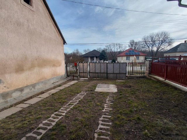 Eladó családi ház, Kisbéren 21 M Ft, 3 szobás