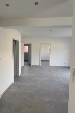 Eladó családi ház, Székesfehérvárott 89 M Ft, 4 szobás