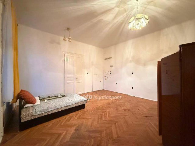 Eladó téglalakás, Budapesten, VIII. kerületben 107 M Ft