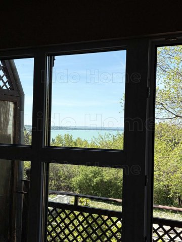Eladó nyaraló, Balatonakarattyán 89 M Ft, 2+2 szobás