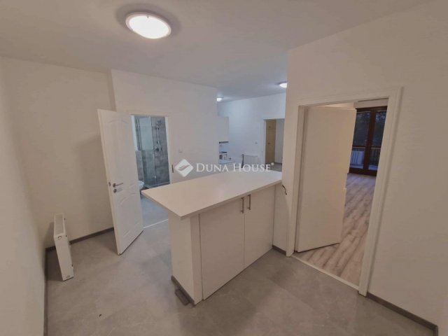 Kiadó téglalakás, albérlet, Pátyon 230 E Ft / hó, 3 szobás