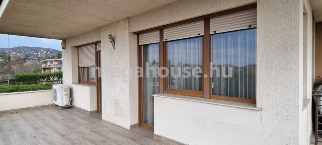 Eladó téglalakás, Budapesten, XI. kerületben 220 M Ft, 4 szobás