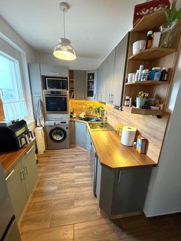 Eladó panellakás, Pécsett, Illyés Gyula úton 56.9 M Ft