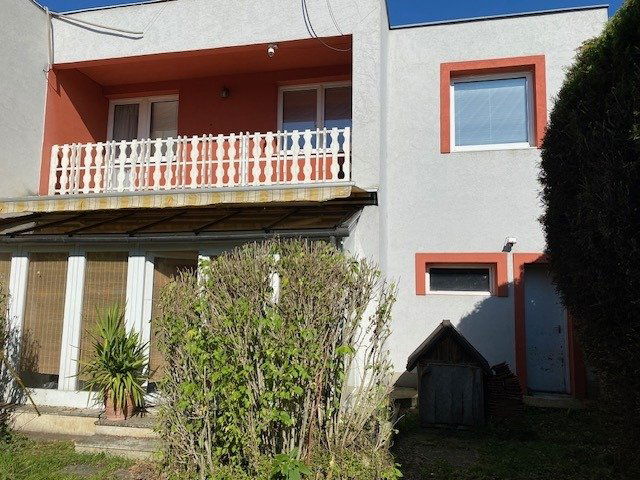 Eladó sorház, Keszthelyen 85 M Ft, 4+1 szobás