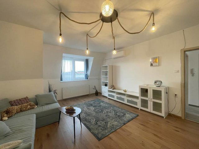 Eladó téglalakás, Budapesten, VI. kerületben, Rózsa utcában