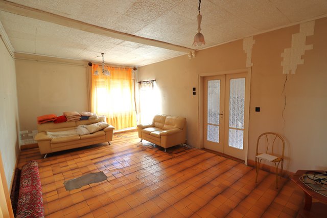 Eladó családi ház, Dabason 38 M Ft, 2 szobás