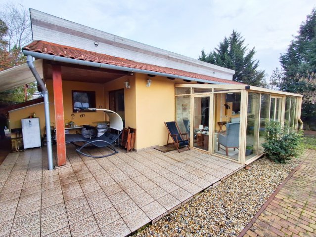 Eladó családi ház, Pomázon 135 M Ft, 6 szobás