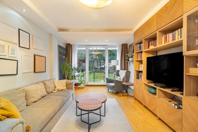 Eladó téglalakás, Budapesten, III. kerületben 142 M Ft, 3 szobás