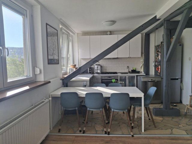 Eladó téglalakás, Budapesten, III. kerületben 89 M Ft, 4 szobás