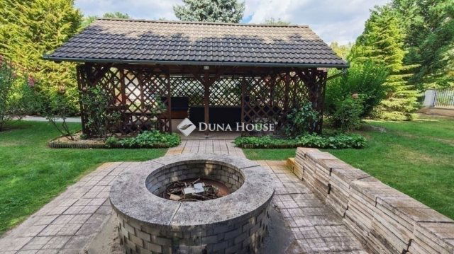 Eladó családi ház, Kecskeméten 139.9 M Ft, 4 szobás