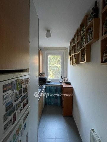 Eladó panellakás, Budapesten, III. kerületben 66.8 M Ft