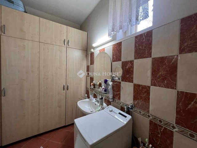 Eladó családi ház, Kiskőrösön 51.99 M Ft, 3 szobás