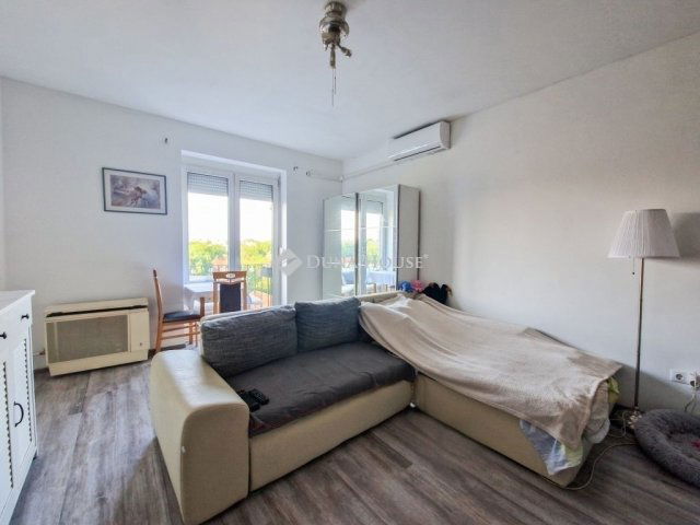 Eladó téglalakás, Budapesten, XIV. kerületben 47.5 M Ft