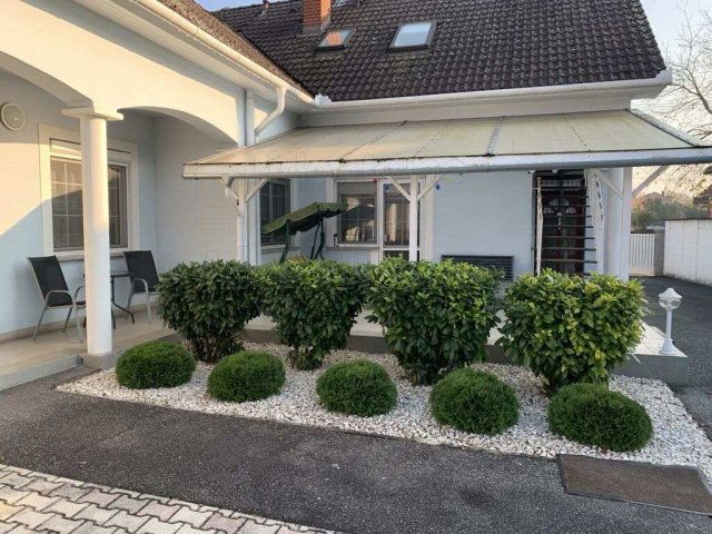 Eladó családi ház, Mosonmagyaróváron 175 M Ft