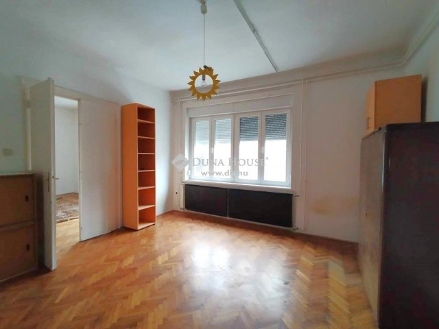 Eladó téglalakás, Szombathelyen 55 M Ft, 2 szobás
