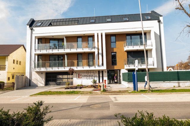 Eladó téglalakás, Siófokon, Vámház utcában 89 M Ft, 2 szobás