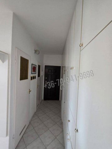Eladó panellakás, Dunaújvárosban, Vasmű úton 35.9 M Ft