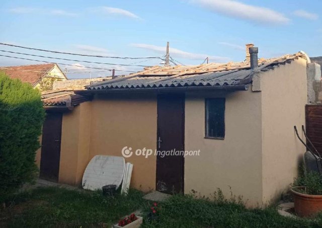 Eladó családi ház, Székesfehérvárott 78 M Ft, 3 szobás