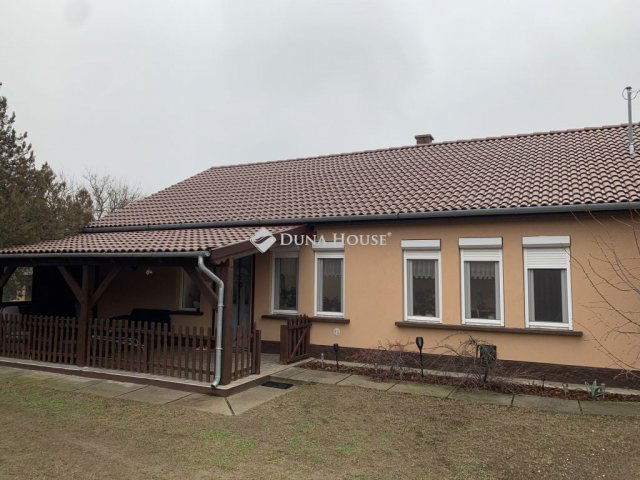 Eladó családi ház, Táborfalván 59.9 M Ft, 3 szobás