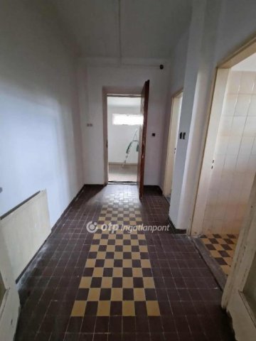 Eladó családi ház, Miskolcon 36.9 M Ft, 4 szobás