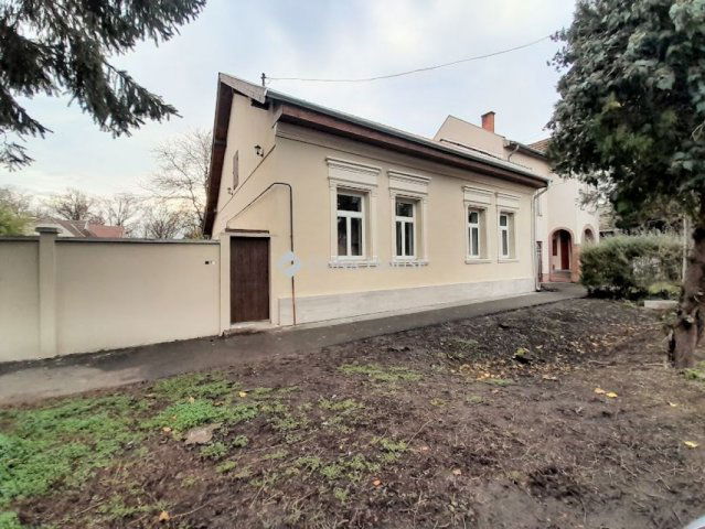 Eladó családi ház, Békéscsabán, Dr. Becsey Oszkár utcában