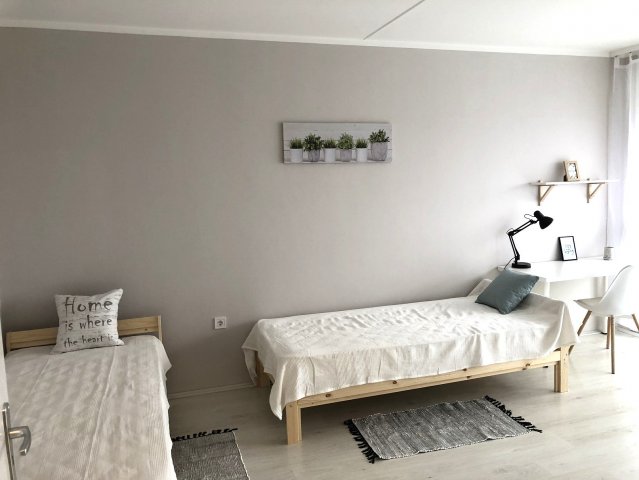 Kiadó panellakás, albérlet, Pécsett, Őz utcában 180 E Ft / hó