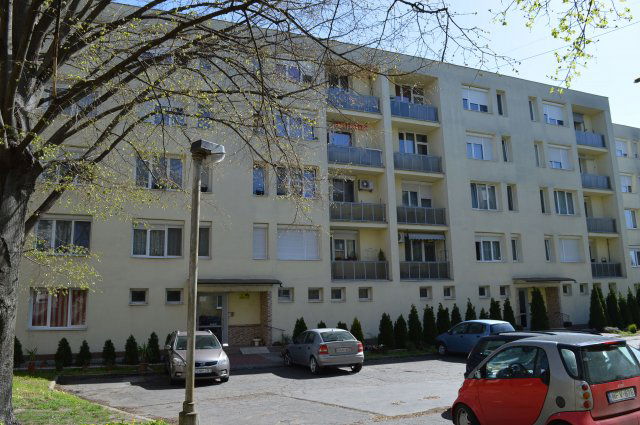 Eladó téglalakás, Dorogon 44.5 M Ft, 2 szobás
