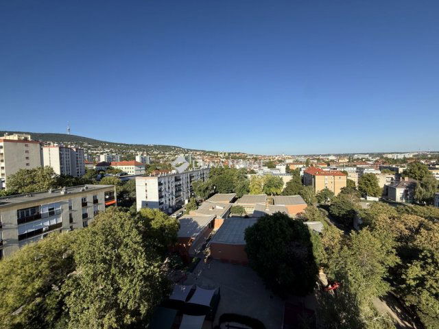 Eladó panellakás, Pécsett, Mezőszél utcában 49 M Ft, 2 szobás