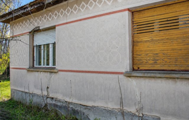 Eladó családi ház, Kunbaracson 9.9 M Ft, 2 szobás
