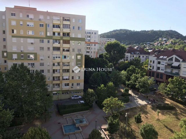 Eladó panellakás, Budaörsön 66.45 M Ft, 3 szobás