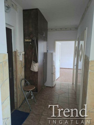 Eladó panellakás, Dunaújvárosban 31.5 M Ft, 2 szobás