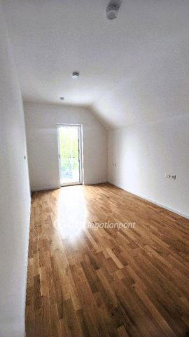 Eladó családi ház, Balatonakarattyán 239 M Ft, 4 szobás