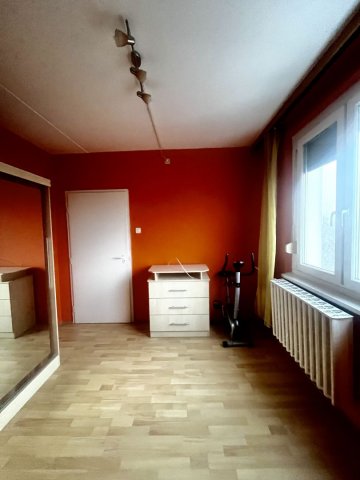 Eladó panellakás, Győrött 49.9 M Ft, 2 szobás