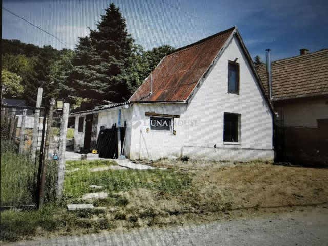 Eladó családi ház, Héregen 18.95 M Ft, 1 szobás