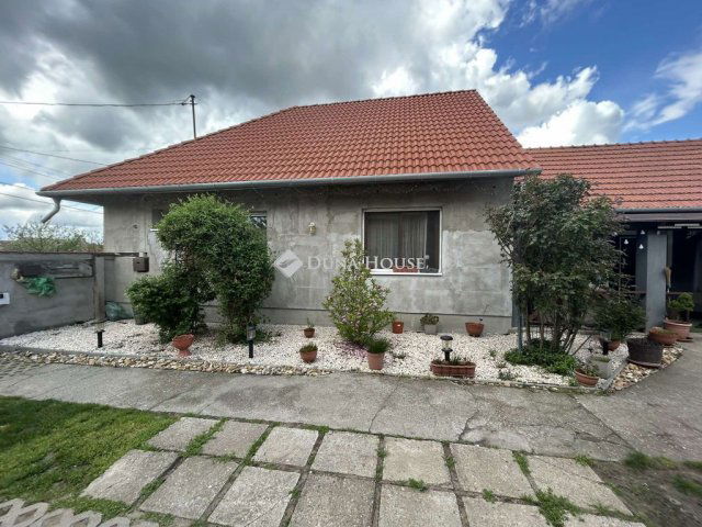 Eladó családi ház, Ceglédbercelen 61.5 M Ft, 3 szobás