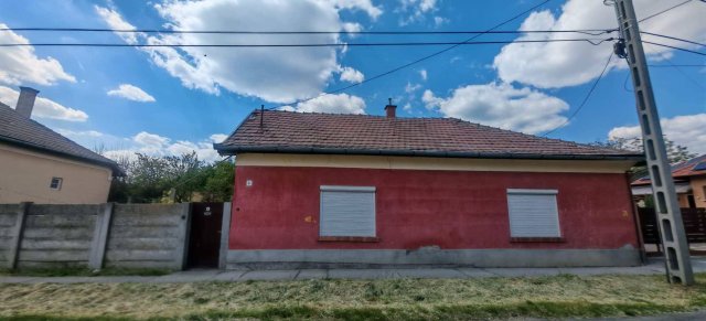 Eladó családi ház, Orosházán 20 M Ft, 3 szobás