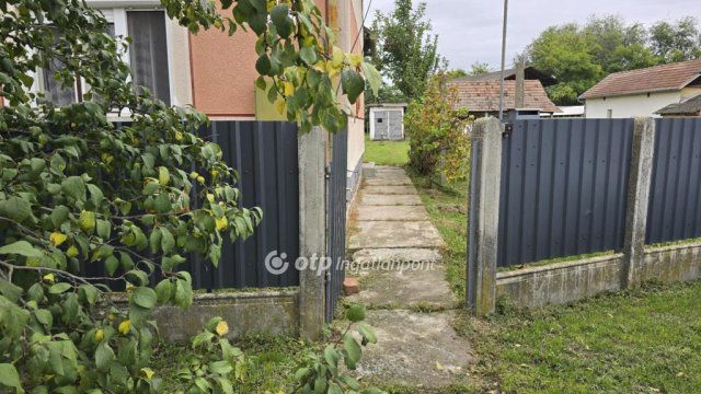 Eladó családi ház, Püspökladányban 25.5 M Ft, 2 szobás