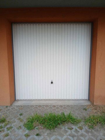 Kiadó garázs, Debrecenben 30 E Ft / hó / költözzbe.hu