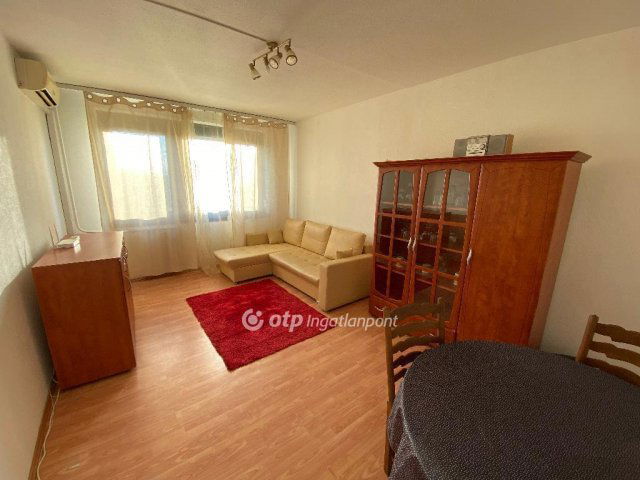 Eladó panellakás, Budapesten, XV. kerületben 52.5 M Ft