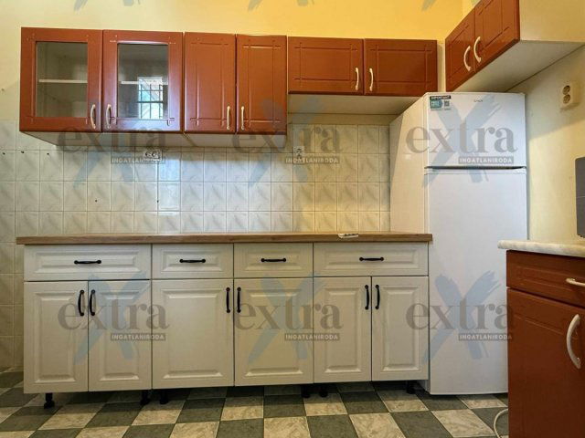 Eladó téglalakás, Szegeden 59.9 M Ft, 2 szobás