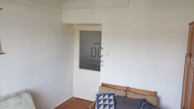 Eladó panellakás, Ózdon 9.8 M Ft, 2 szobás