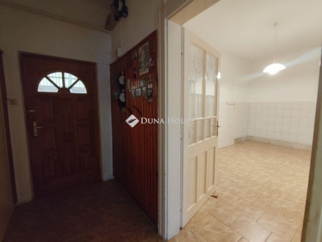 Eladó családi ház, Budapesten, XVIII. kerületben 69.9 M Ft