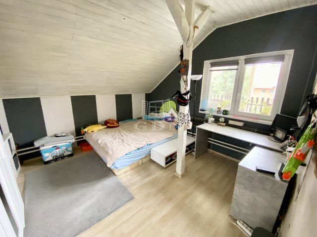 Eladó családi ház, Százhalombattán 99.9 M Ft, 7 szobás