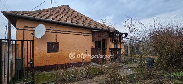 Eladó családi ház, Létavértesen 25 M Ft, 2 szobás